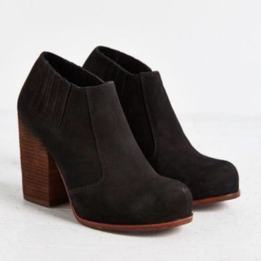 Jeffrey Campbell Yorktown Booties 10M Black Leather With Stacked Block Heel